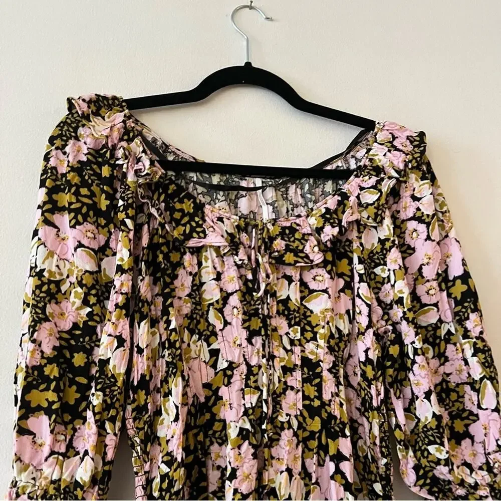 People Sweet Memories Floral Puff Sleeve Blouse
